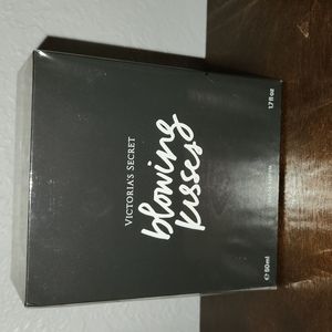 Victoria's secret Blowing Kisses